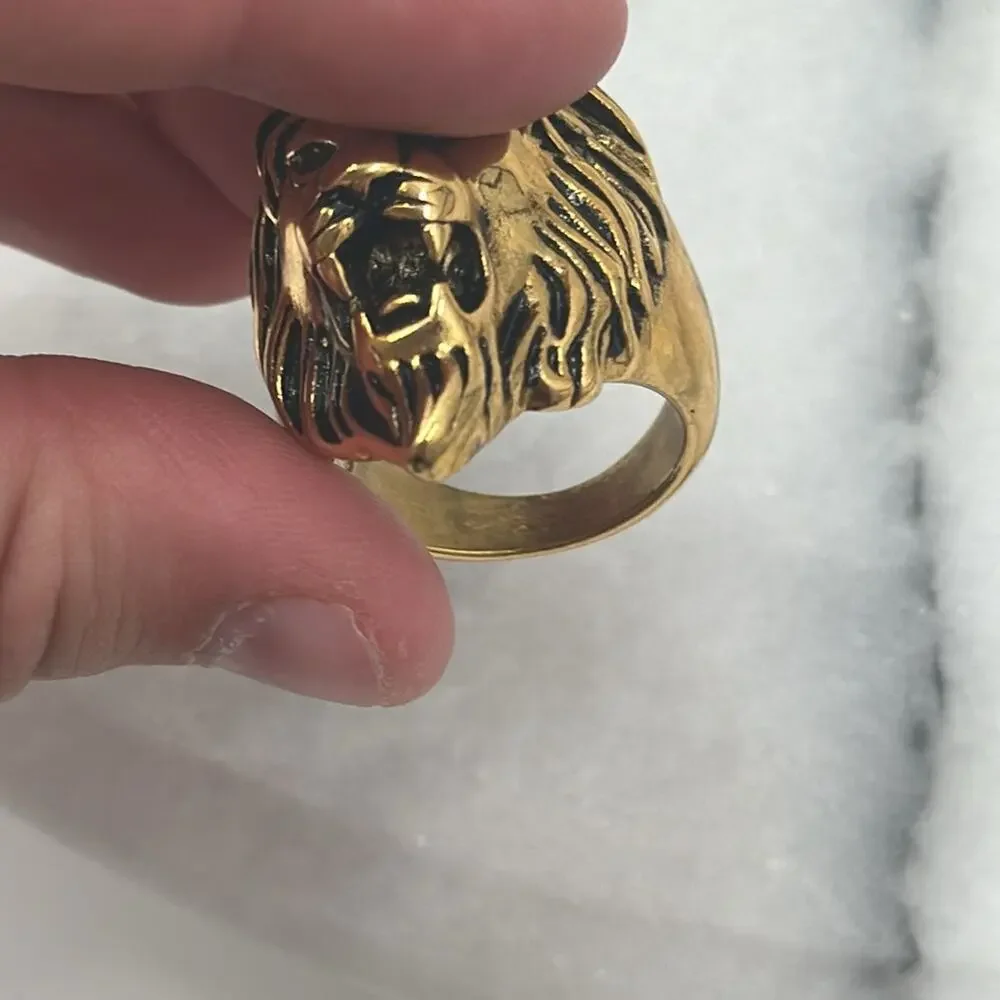 NWOT Zodiac Leo gold plated over stainless steel statement ring size 10.5